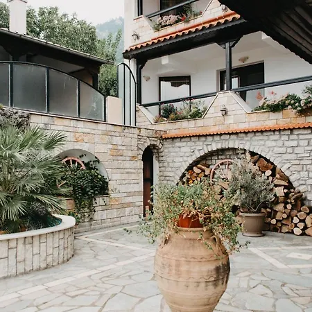 Apartment Obrava Double With Balcony Overlooking The Inner Courtyard Kotronion (Trikala)